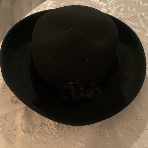 Hat - Picture 1 of 1